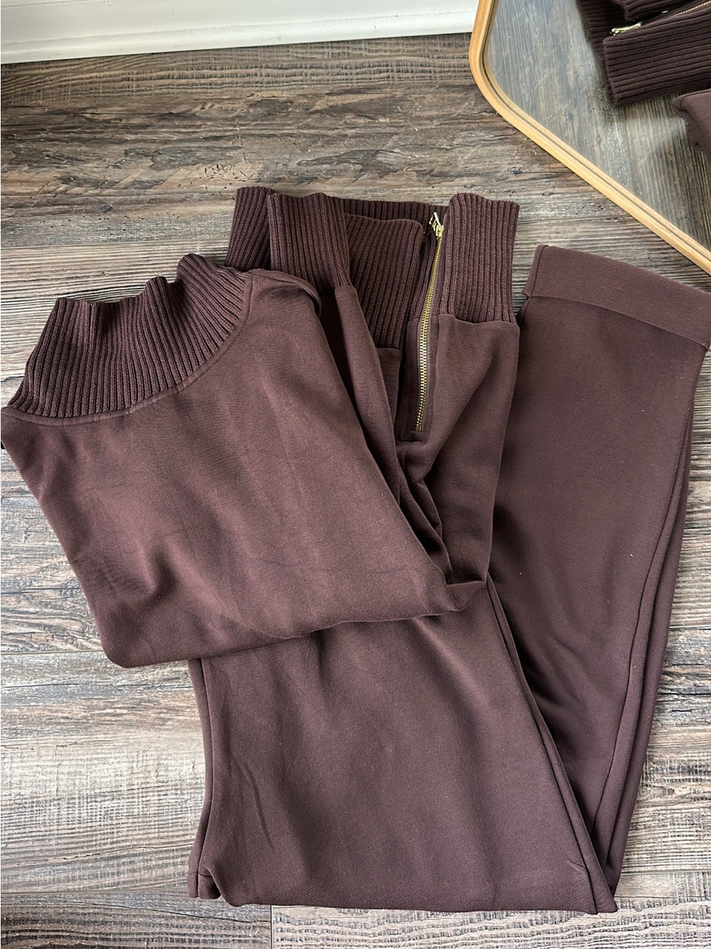 Varley size medium double soft brown Set!